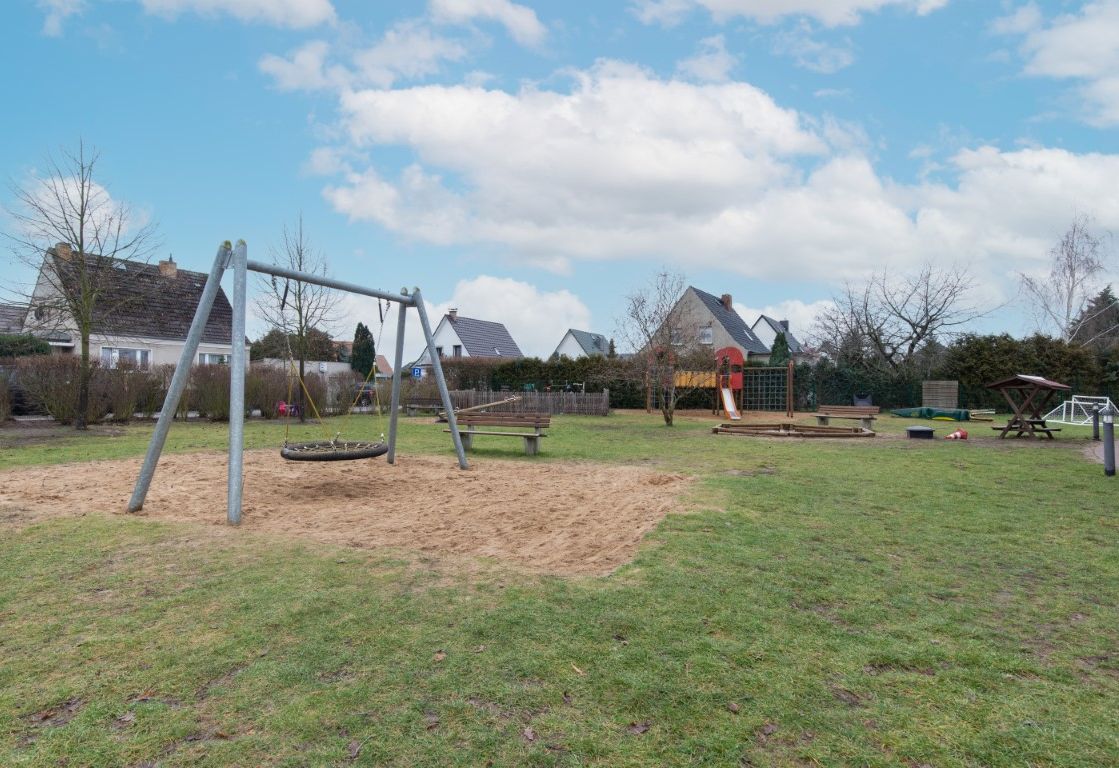 Spielplatz mit Wippe